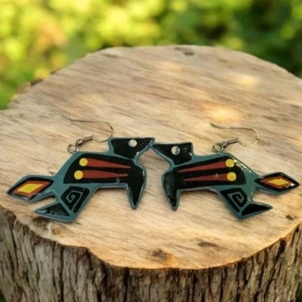 Vintage Fetish Handpainted Indigenous Totem Animal Pierced Earrings Southwestern